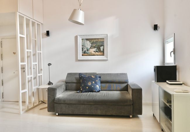 Apartamento em Madrid - Apartamento con encanto a pocos metros de Puerta del Sol Apartamento em Madrid - Apartamento con encanto a pocos metros de Puerta del Sol