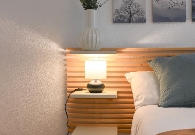 Apartamento em Madrid - Apartamento de Cuatro Dormitorios en el Bohemio Barrio de Malasaña.Temporal  Apartamento em Madrid - Apartamento de Cuatro Dormitorios en el Bohemio Barrio de Malasaña.Temporal