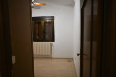 Apartamento em Madrid -  Amplia Vivienda de dos dormitorios en el barrio Fuencarral