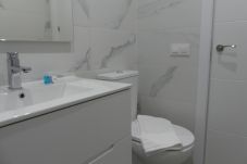 Apartamento em Madrid - Apartamento de 2 Dormitorios en Suite cerca de Gran Vía