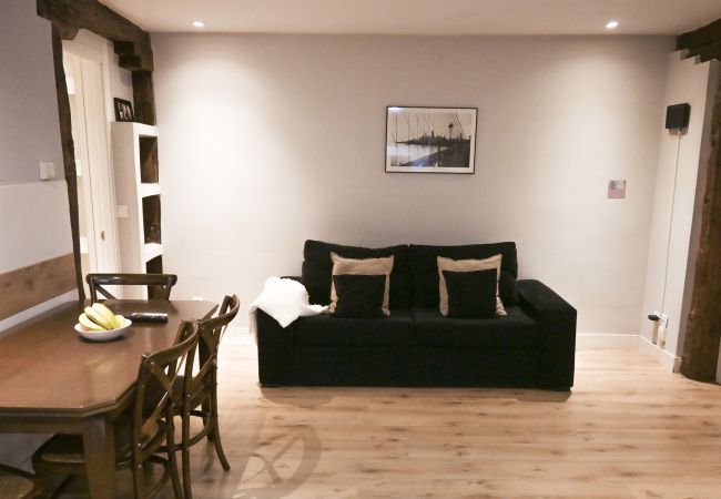 Apartamento em Madrid - Céntrica y amplia vivienda de 4 dormitorios en La Latina Apartamento em Madrid - Céntrica y amplia vivienda de 4 dormitorios en La Latina
