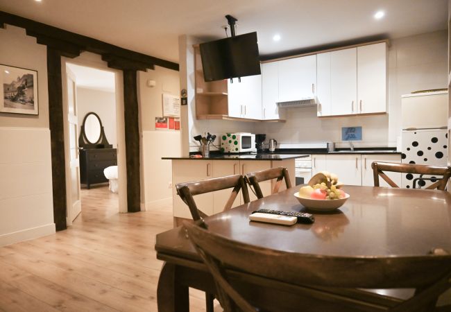 Apartamento em Madrid - Céntrica y amplia vivienda de 4 dormitorios en La Latina Apartamento em Madrid - Céntrica y amplia vivienda de 4 dormitorios en La Latina