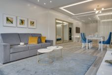 Apartamento em Câmara de Lobos - Torre Palace I by Atlantic Holiday