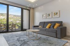 Apartamento em Câmara de Lobos - Torre Palace I by Atlantic Holiday