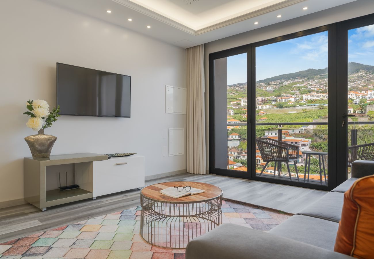 Apartamento em Câmara de Lobos - Torre Palace II by Atlantic Holiday