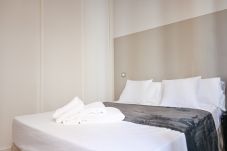 Apartamento em Madrid -  Amplia vivienda de tres dormitorios en La Latina