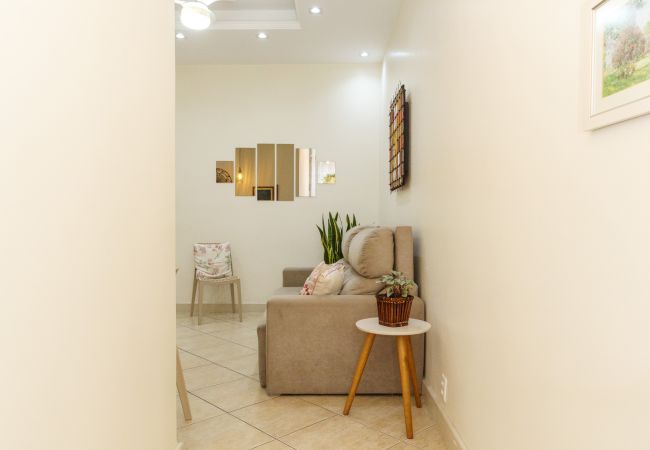 Apartamento em Rio de Janeiro - VIV203|2 quartos, 5 minutos da praia de Copacabana Apartamento em Rio de Janeiro - VIV203|2 quartos, 5 minutos da praia de Copacabana