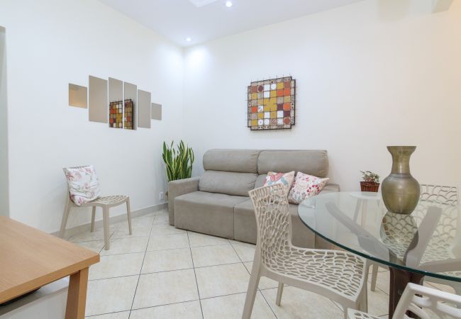 Apartamento em Rio de Janeiro - VIV203|2 quartos, 5 minutos da praia de Copacabana Apartamento em Rio de Janeiro - VIV203|2 quartos, 5 minutos da praia de Copacabana