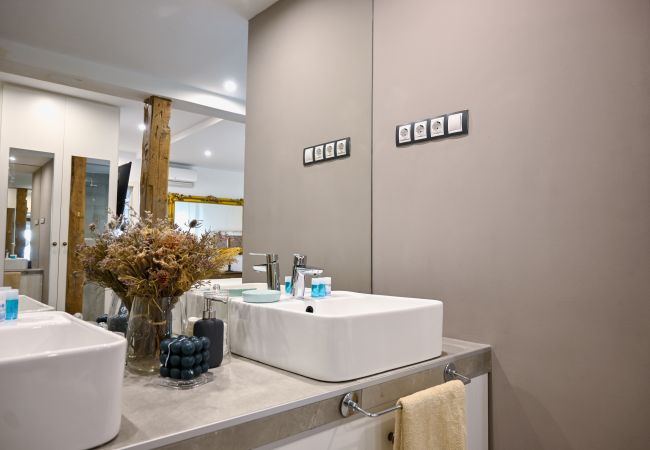 Apartamento em Madrid - Agradable Apartamento de 2 Dormitorios y 2 baños en el Barrio Universidad Apartamento em Madrid - Agradable Apartamento de 2 Dormitorios y 2 baños en el Barrio Universidad