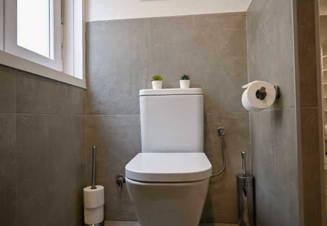 Apartamento em Madrid - Agradable Apartamento de 2 Dormitorios y 2 baños en el Barrio Universidad Apartamento em Madrid - Agradable Apartamento de 2 Dormitorios y 2 baños en el Barrio Universidad