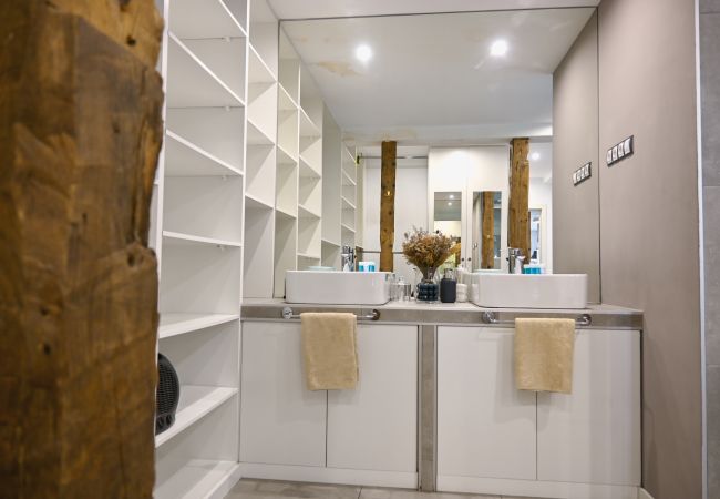 Apartamento em Madrid - Agradable Apartamento de 2 Dormitorios y 2 baños en el Barrio Universidad Apartamento em Madrid - Agradable Apartamento de 2 Dormitorios y 2 baños en el Barrio Universidad