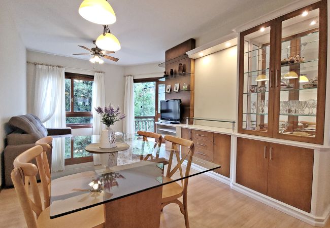 Apartamento em Gramado - 2D no coração de Gramado, a 300m da R Coberta!