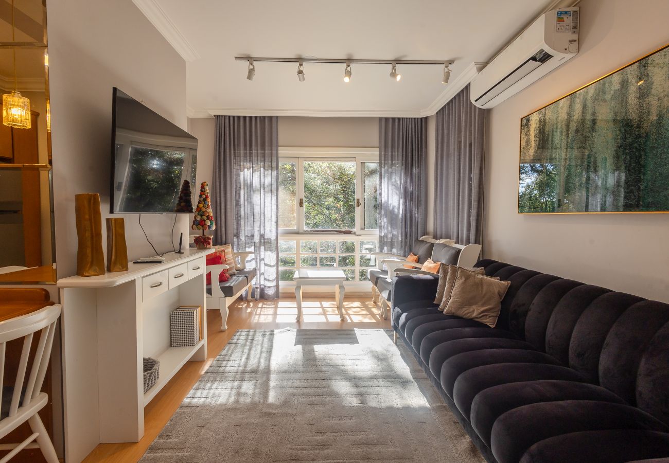 Apartamento em Gramado - Duplex 5D (3suites +2banho soc) a 800m a R Coberta