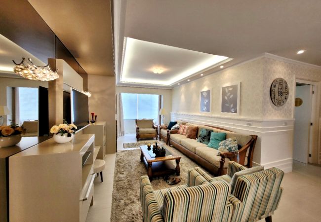 Apartamento em Gramado - Cobertura Alto Padrão 3 Suítes a 500m da R Coberta