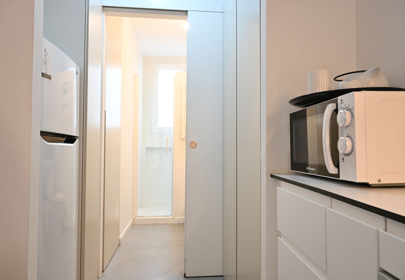 Apartamento em Madrid -  Encantador apartamento de 2 dormitorios : Experimenta la auténtica vida madrileña en tu propio espacio. Temporal Apartamento em Madrid -  Encantador apartamento de 2 dormitorios : Experimenta la auténtica vida madrileña en tu propio espacio. Temporal