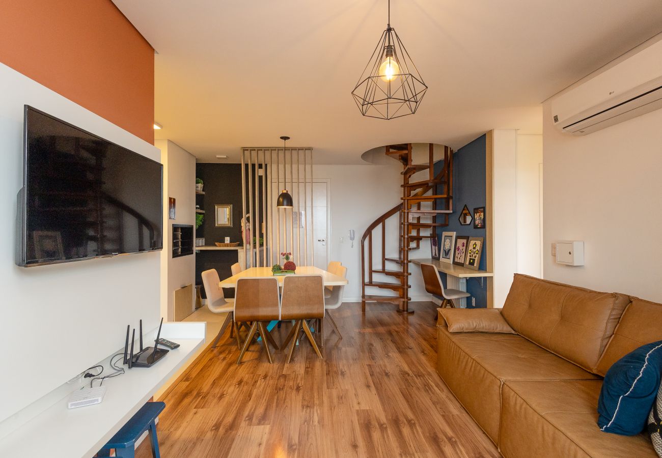 Apartamento em Gramado - Dúplex 4 quartos-3 suítes-4 ban, 350 m rua coberta