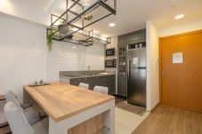 Apartamento em Gramado - Estúdio Moderno na Rua 24h, a 600m da Rua Coberta