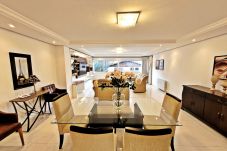 Apartamento em Gramado - Apto Amplo 3D (1 suíte), a 400m da R Coberta!