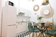 Apartamento em Madrid - Vive la vida madrileña! Acogedora vivienda de 2 dormitorios a solo unos minutos de Puerta del Sol en Madrid