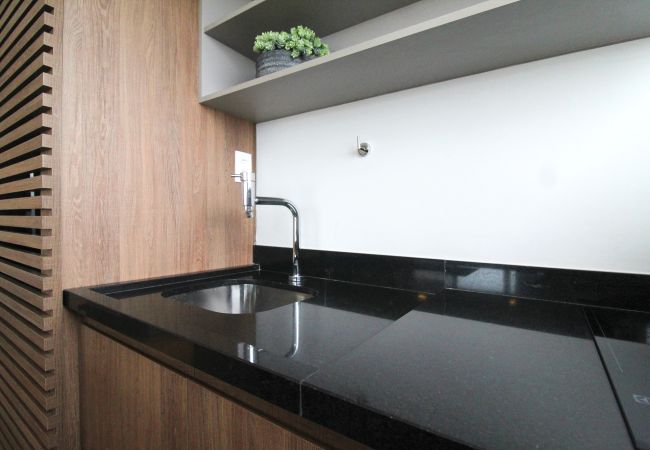 Estúdio em São Paulo - Apto nos Jardins com Ar/Wifi/Piscina Estúdio em São Paulo - Apto nos Jardins com Ar/Wifi/Piscina