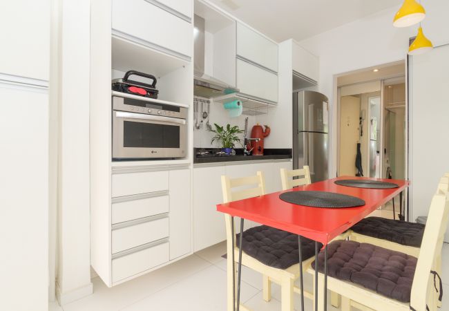 Apartamento em Rio de Janeiro - Ramos502|Studio funcional no coração de Copacabana Apartamento em Rio de Janeiro - Ramos502|Studio funcional no coração de Copacabana