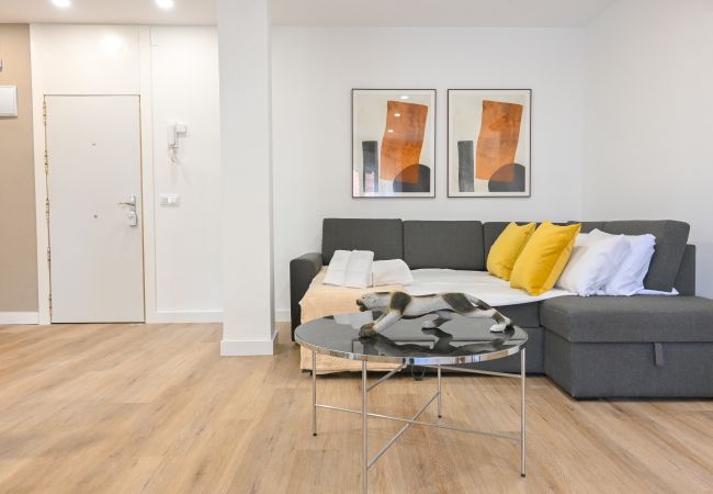 Apartamento em Madrid - Amplia Casa de 3 Dormitorios: Vive la Naturaleza a Pasos de Casa y Campo. Temporal Apartamento em Madrid - Amplia Casa de 3 Dormitorios: Vive la Naturaleza a Pasos de Casa y Campo. Temporal