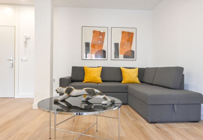 Apartamento em Madrid - Amplia Casa de 3 Dormitorios: Vive la Naturaleza a Pasos de Casa y Campo. Temporal Apartamento em Madrid - Amplia Casa de 3 Dormitorios: Vive la Naturaleza a Pasos de Casa y Campo. Temporal
