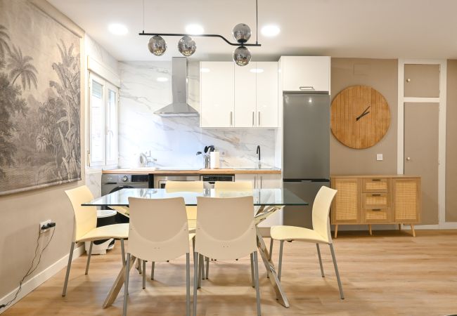 Apartamento em Madrid - Amplia Casa de 3 Dormitorios: Vive la Naturaleza a Pasos de Casa y Campo. Temporal Apartamento em Madrid - Amplia Casa de 3 Dormitorios: Vive la Naturaleza a Pasos de Casa y Campo. Temporal