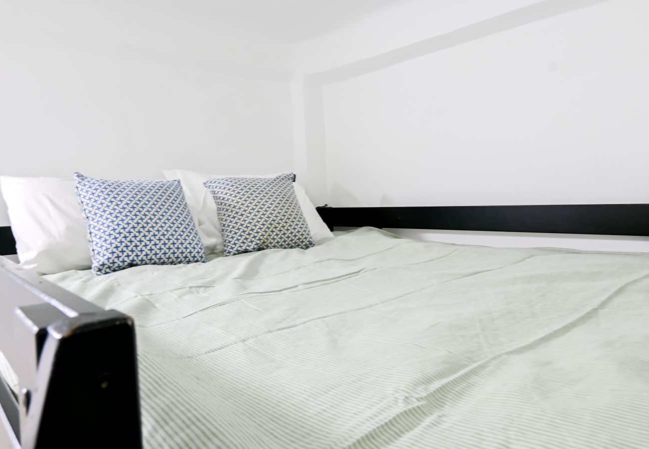 Estúdio em Madrid - M (RVI40) Coqueto apartamento de un dormitorio en Cuatro Caminos. Temporal Estúdio em Madrid - M (RVI40) Coqueto apartamento de un dormitorio en Cuatro Caminos. Temporal