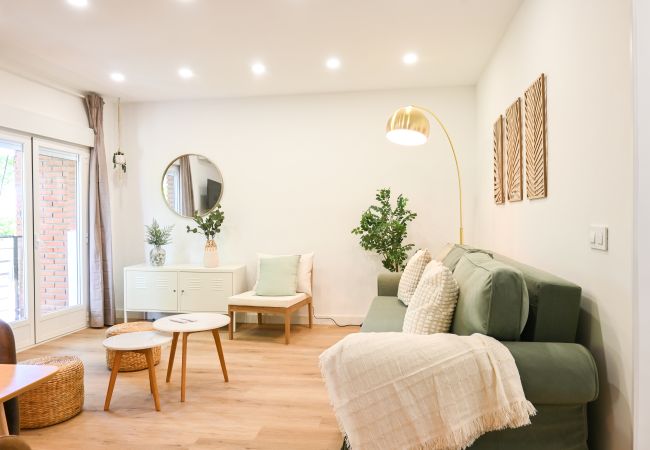 Apartamento em Madrid - Coqueto Apartamento de 2 dormitorios en Hortaleza LOR12 