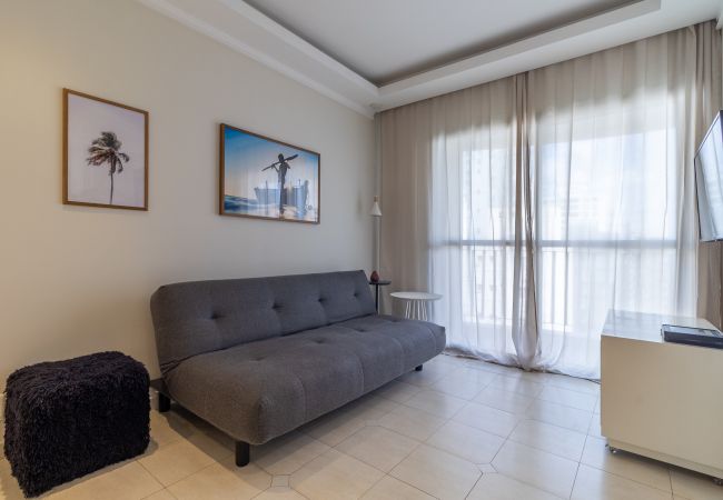 Apartamento em São Paulo - Apto nos Jardins com A/c e garagem Apartamento em São Paulo - Apto nos Jardins com A/c e garagem