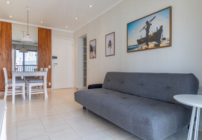 Apartamento em São Paulo - Apto nos Jardins com A/c e garagem Apartamento em São Paulo - Apto nos Jardins com A/c e garagem