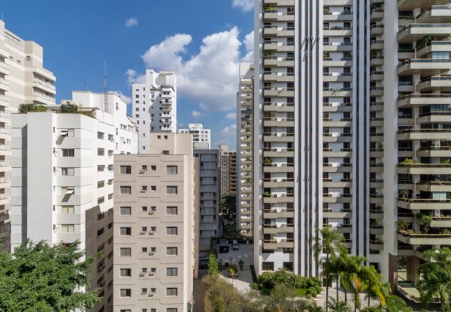 Apartamento em São Paulo - Apto nos Jardins com A/c e garagem Apartamento em São Paulo - Apto nos Jardins com A/c e garagem