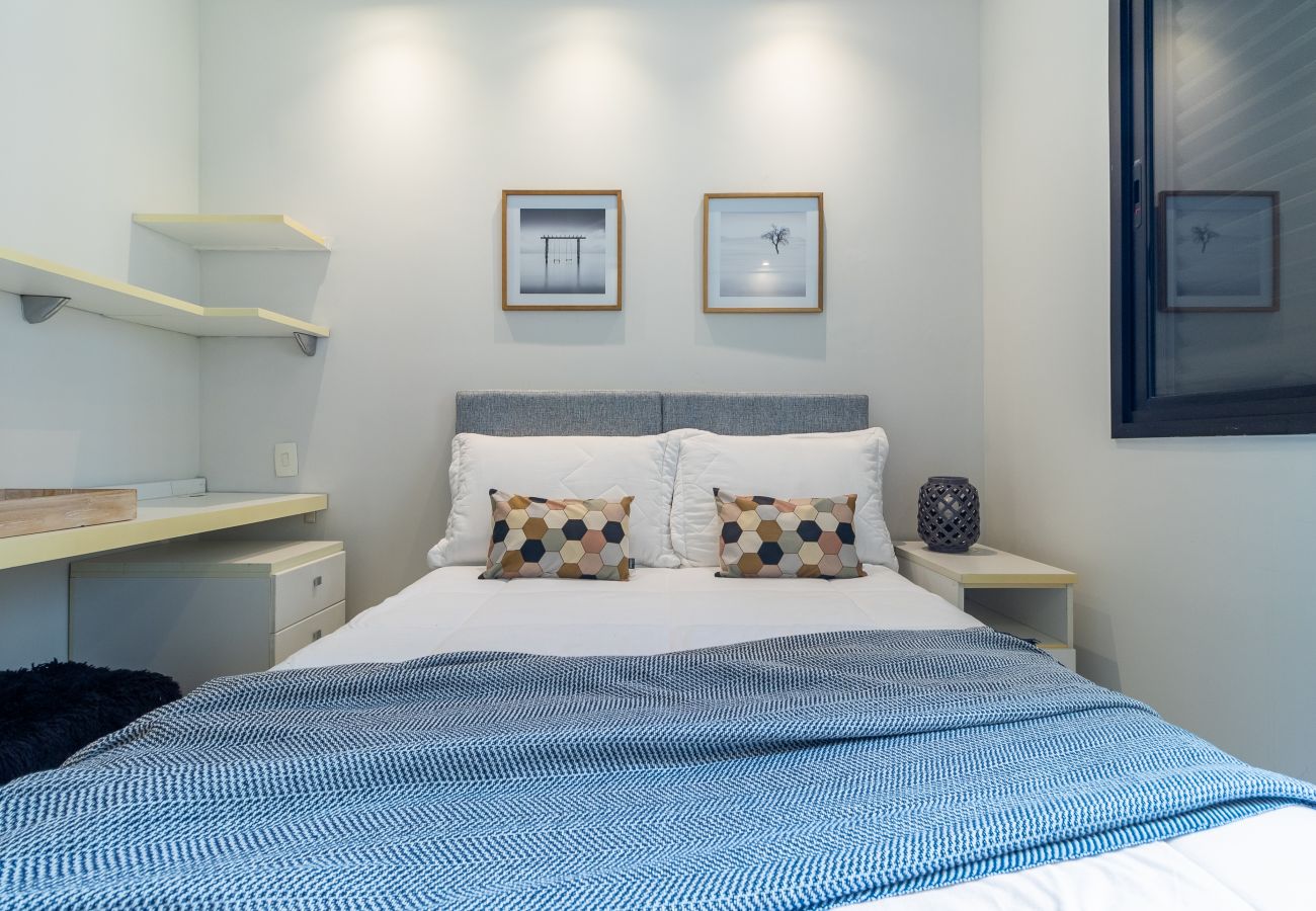 Apartamento em São Paulo - Apto nos Jardins com A/c e garagem Apartamento em São Paulo - Apto nos Jardins com A/c e garagem