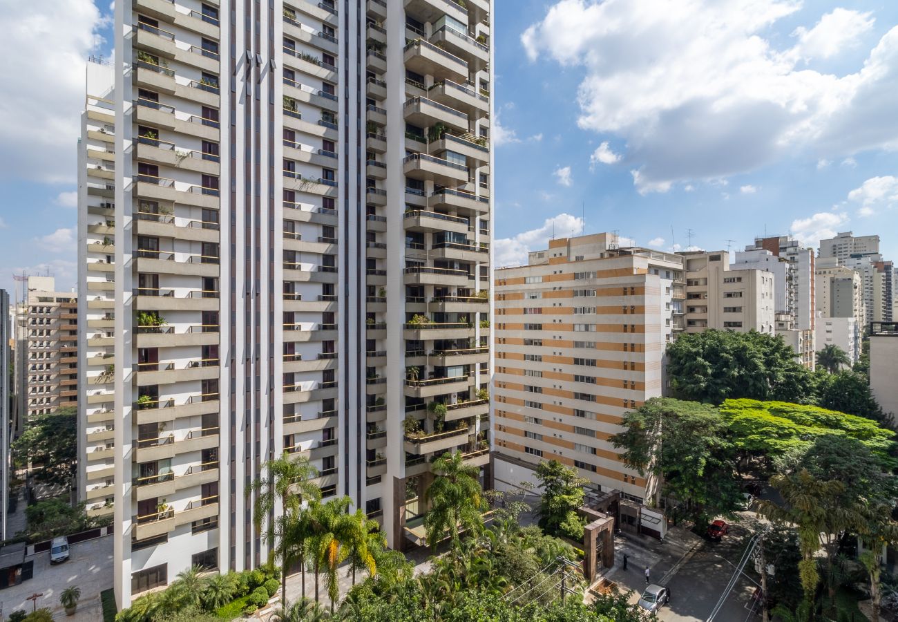 Apartamento em São Paulo - Apto nos Jardins com A/c e garagem Apartamento em São Paulo - Apto nos Jardins com A/c e garagem