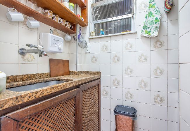 Apartamento em Rio de Janeiro - Ótimo Apto com Wi-Fi a 550m da Praia de Copacabana Apartamento em Rio de Janeiro - Ótimo Apto com Wi-Fi a 550m da Praia de Copacabana