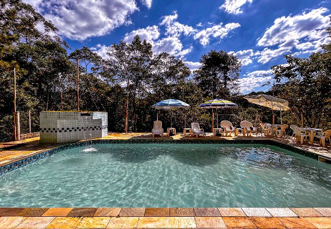 Casa em São Paulo - Casa de campo com churrasq e piscina em Emburá/SP Casa em São Paulo - Casa de campo com churrasq e piscina em Emburá/SP