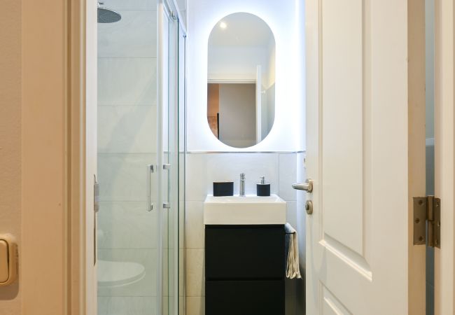 Apartamento em Madrid - Apartamento Espacioso de Tres Dormitorios a pocos minutos del Bernabeu en Madrid .Temporal Apartamento em Madrid - Apartamento Espacioso de Tres Dormitorios a pocos minutos del Bernabeu en Madrid .Temporal