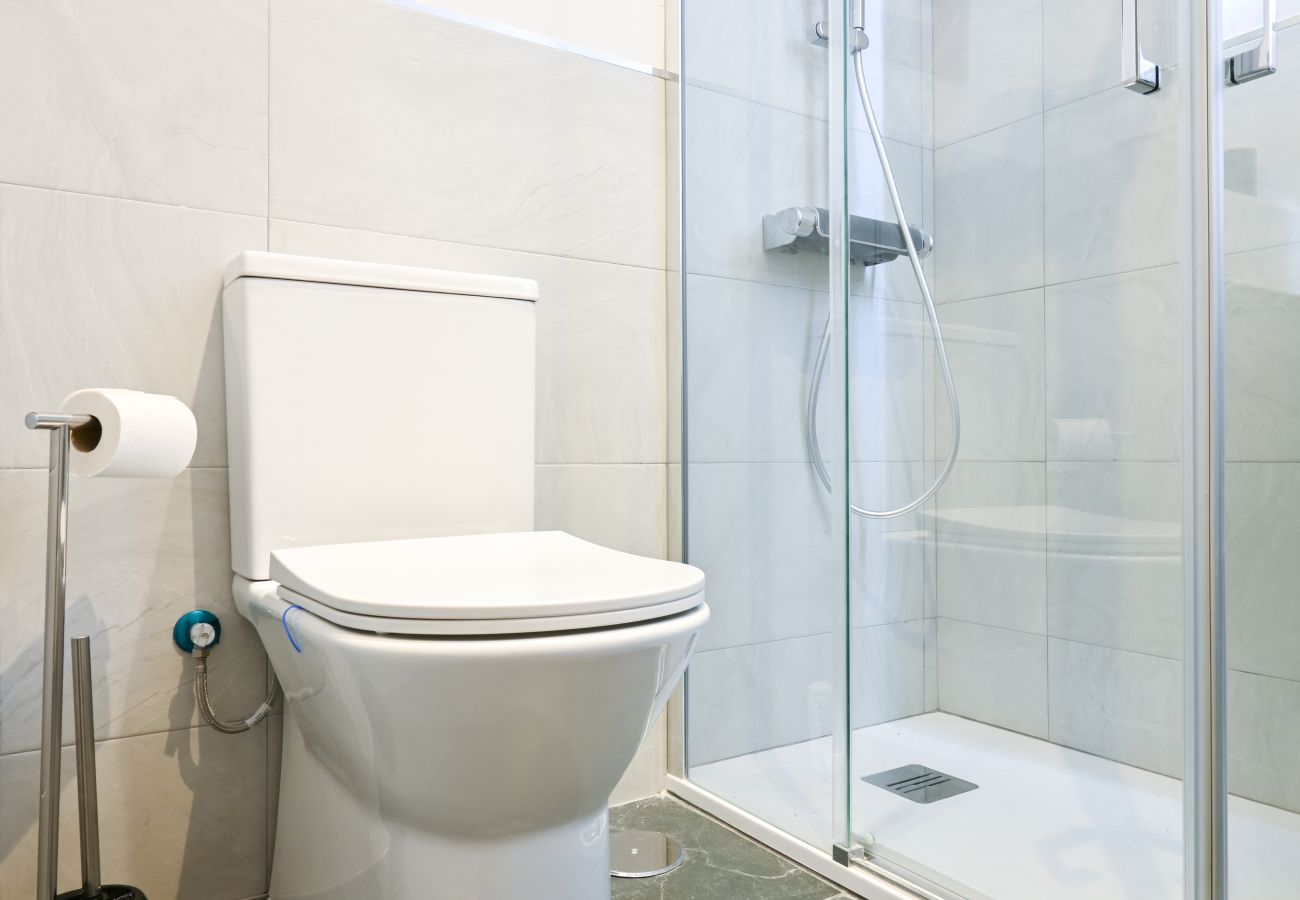 Apartamento em Madrid - Apartamento Espacioso de Tres Dormitorios a pocos minutos del Bernabeu en Madrid .Temporal Apartamento em Madrid - Apartamento Espacioso de Tres Dormitorios a pocos minutos del Bernabeu en Madrid .Temporal