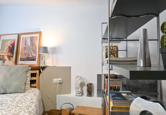 Apartamento em Madrid - Coqueto estudio con piscina en Ciudad Lineal  Apartamento em Madrid - Coqueto estudio con piscina en Ciudad Lineal