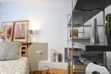 Apartamento em Madrid - Coqueto estudio con piscina en Ciudad Lineal 