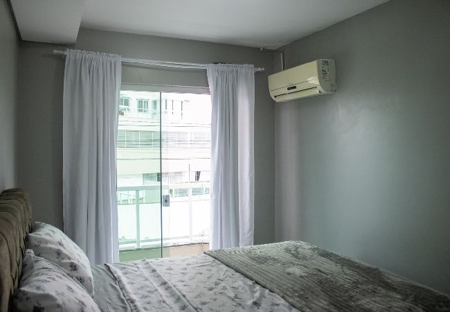 Apartamento em Biguaçu - Loft com Wi-Fi e ótima localização em Biguaçu/SC Apartamento em Biguaçu - Loft com Wi-Fi e ótima localização em Biguaçu/SC