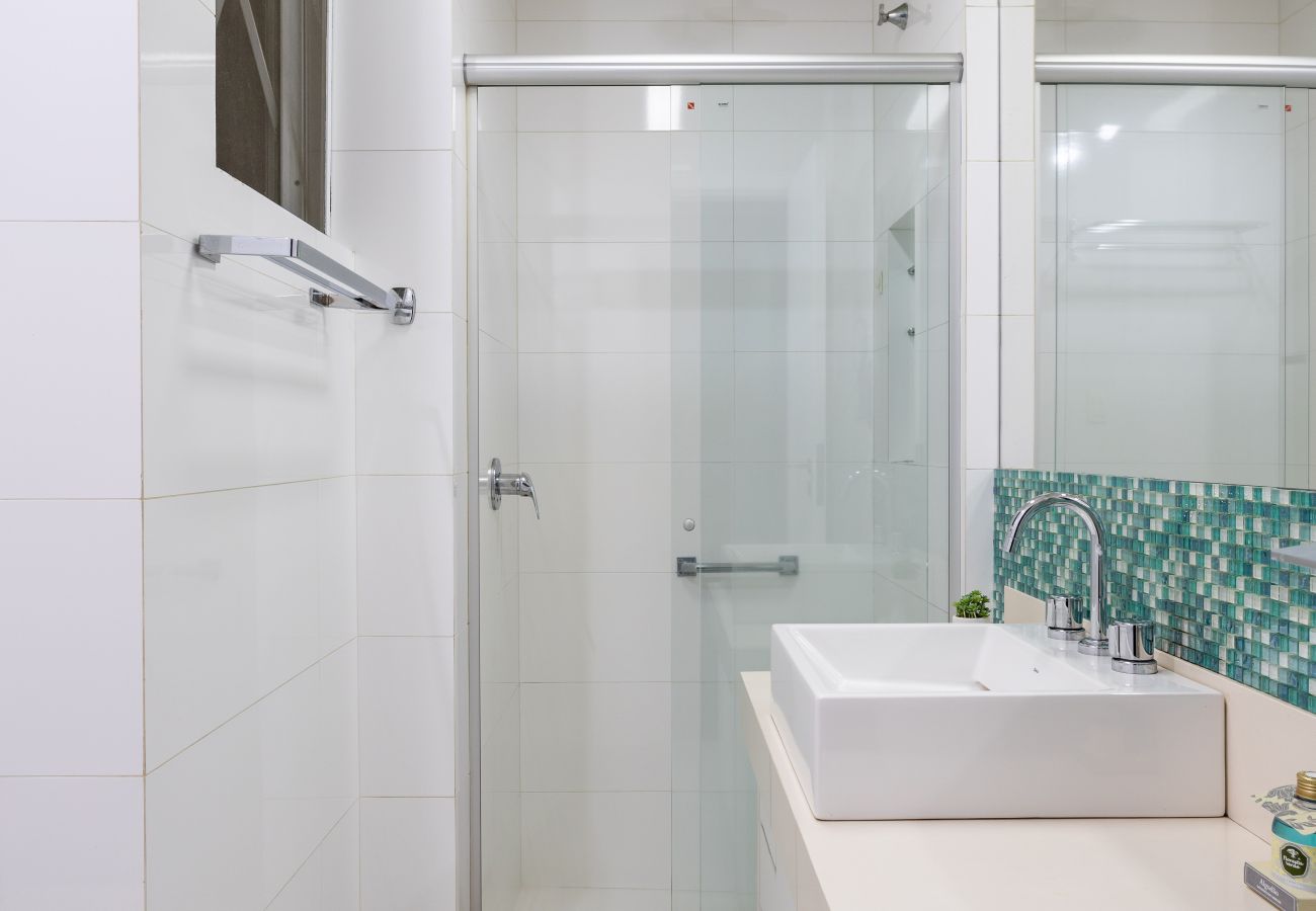 Apartamento em Rio de Janeiro - 7 minutos da praia de Copacabana | STC504 Apartamento em Rio de Janeiro - 7 minutos da praia de Copacabana | STC504