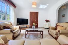 Casa em Arco da Calheta - Familia Teixeira House by Atlantic Holiday