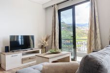 Casa em Câmara de Lobos - Figueiras House by Atlantic Holiday