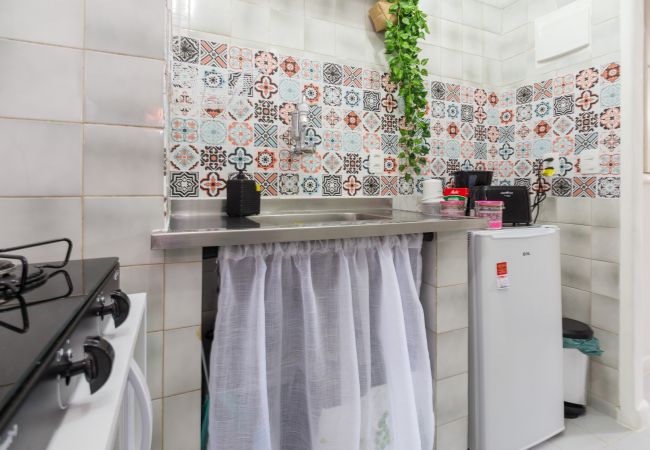 Apartamento em Rio de Janeiro - NS604| quarto e sala à 400m da praia Apartamento em Rio de Janeiro - NS604| quarto e sala à 400m da praia