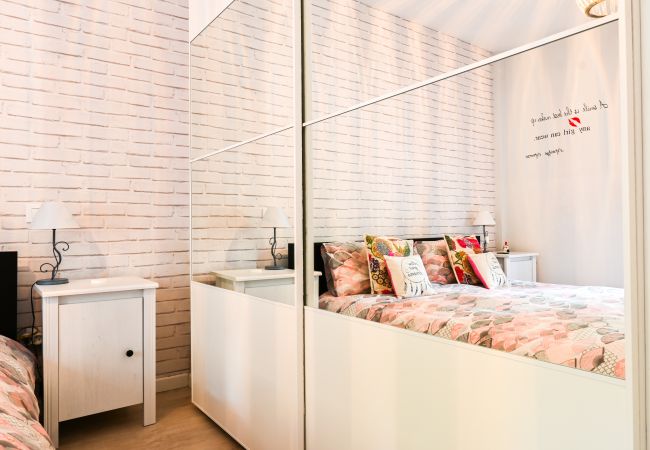 Apartamento em Madrid - Cómodo apartamento de un dormitorio .Temporal Apartamento em Madrid - Cómodo apartamento de un dormitorio .Temporal