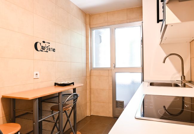 Apartamento em Madrid - Cómodo apartamento de un dormitorio .Temporal Apartamento em Madrid - Cómodo apartamento de un dormitorio .Temporal