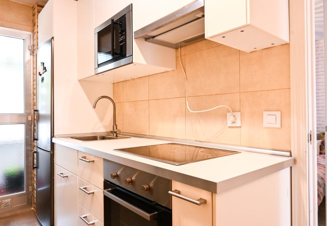 Apartamento em Madrid - Cómodo apartamento de un dormitorio .Temporal Apartamento em Madrid - Cómodo apartamento de un dormitorio .Temporal
