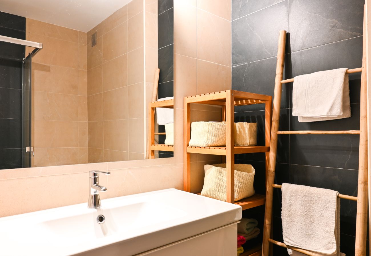 Apartamento em Madrid - Cómodo apartamento de un dormitorio .Temporal Apartamento em Madrid - Cómodo apartamento de un dormitorio .Temporal